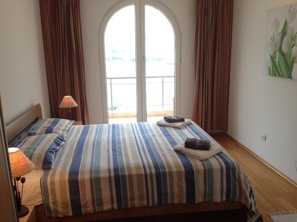 Apartment Fjord Waterfront Kotor Exterior photo